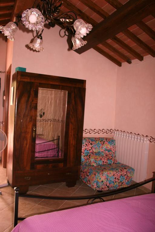 Antico Casolare Villa Сан Джиминяно Стая снимка